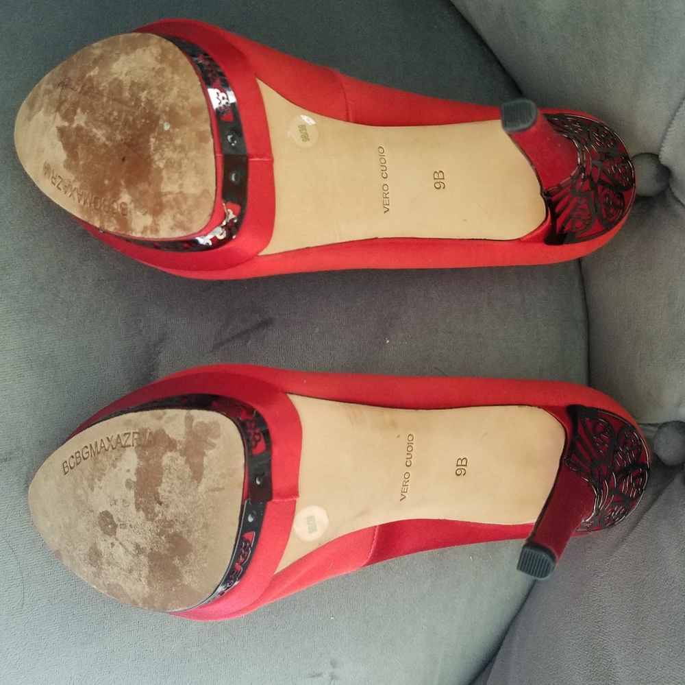 Like new BCBG red satin heels - Picture 3 of 3
